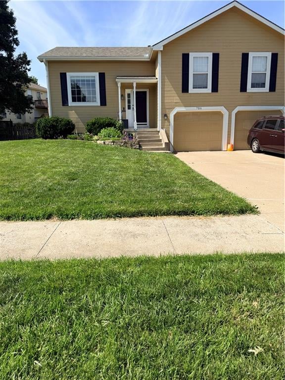 706 Holiday Drive, Lansing, KS 66043 Featured Photo