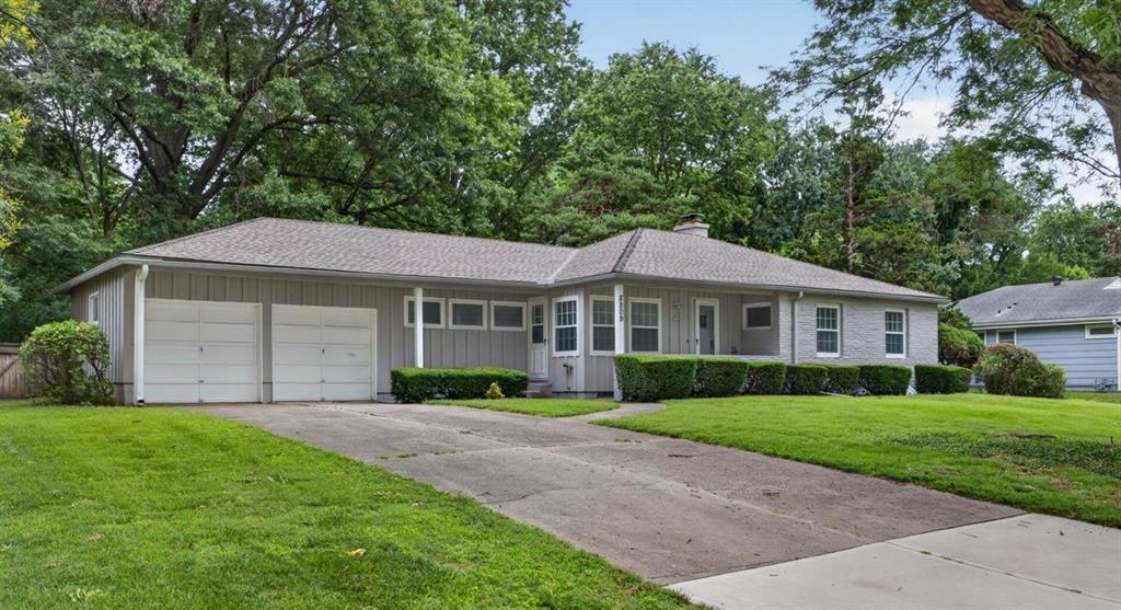 8209 Beverly Street, Prairie Village, KS 66208 photo