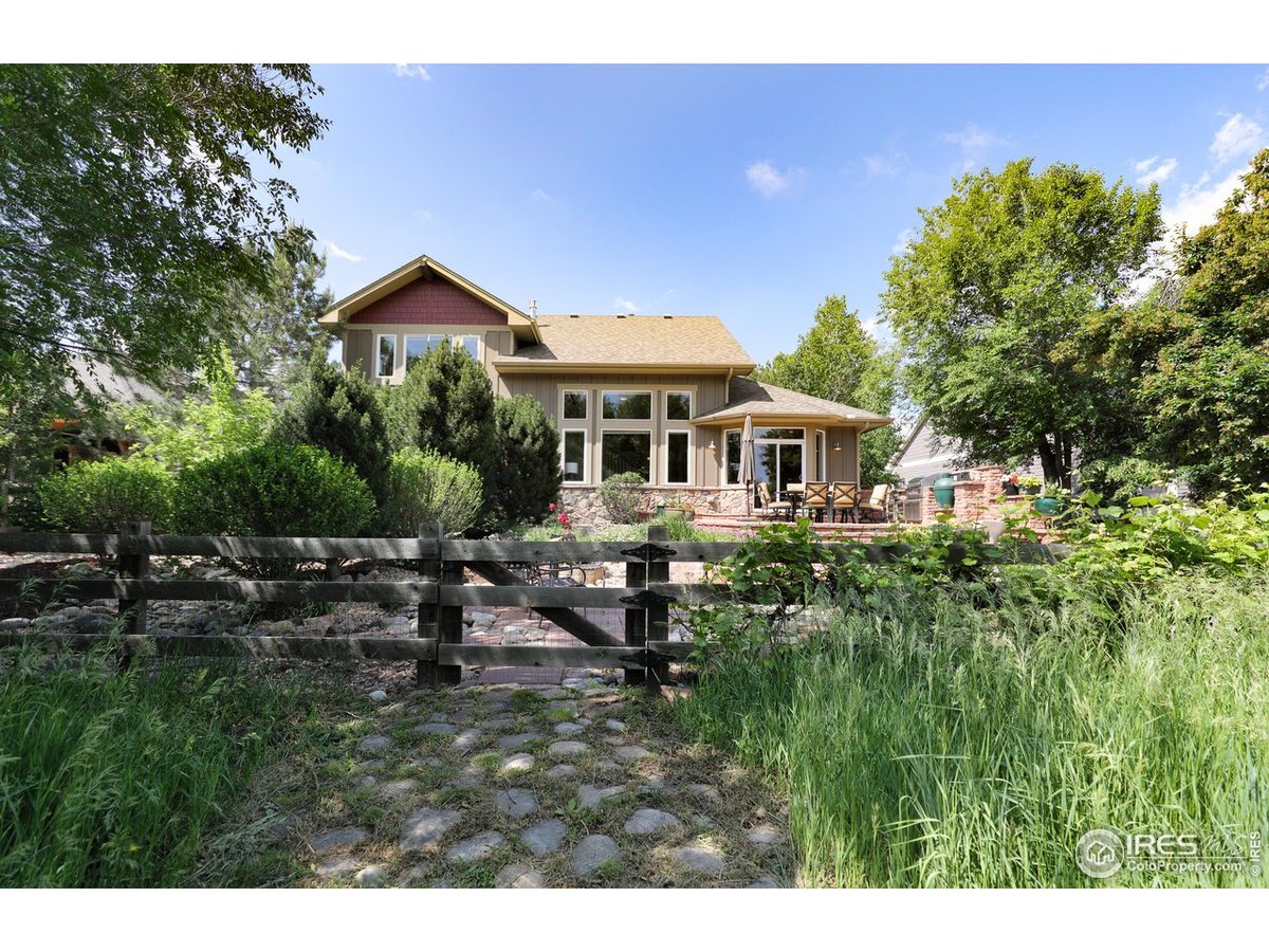 Listing Property Photo