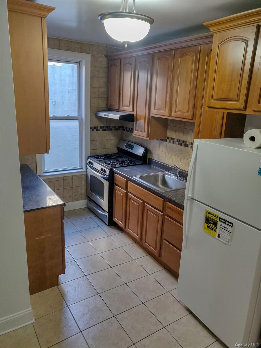 41-43 49 Street, Sunnyside, NY 11104