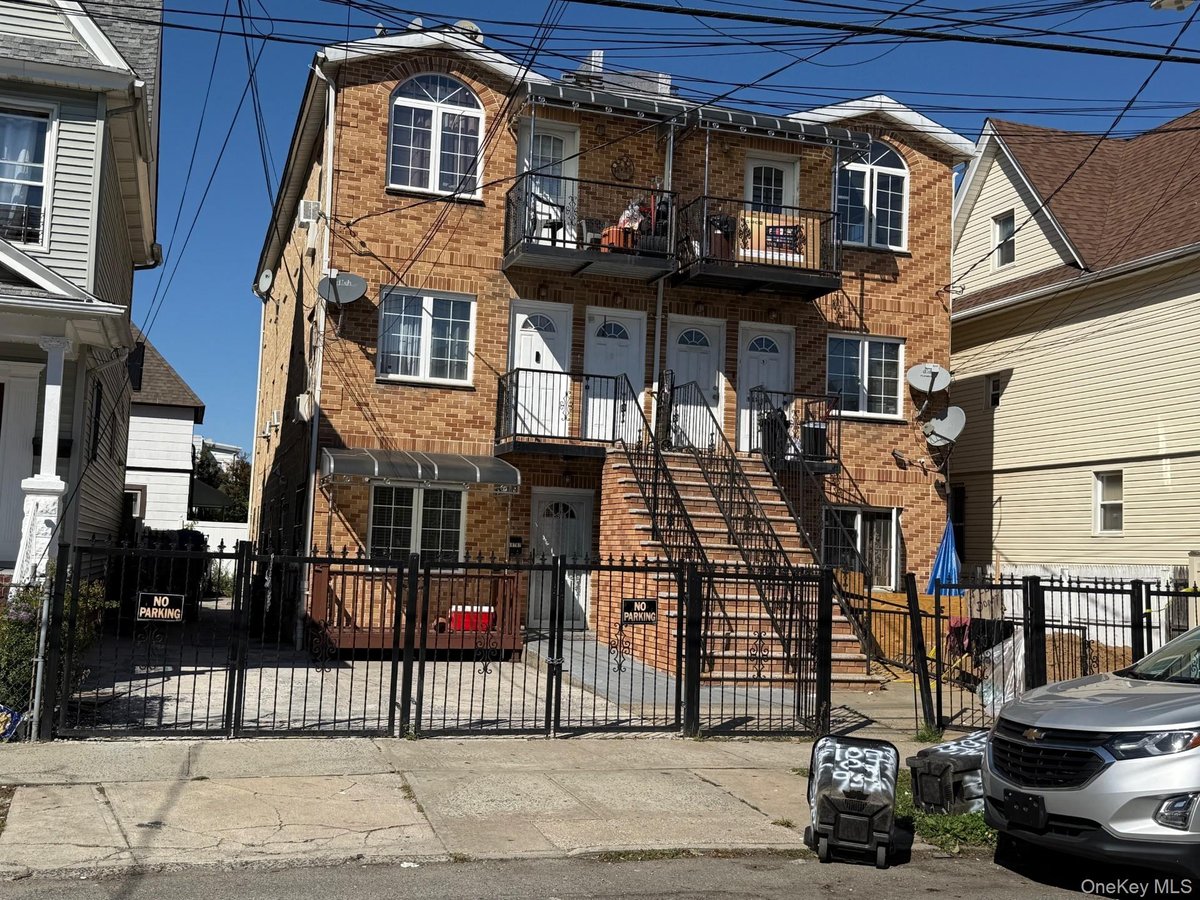 107-07 95th ave, Ozone Park, NY 11416