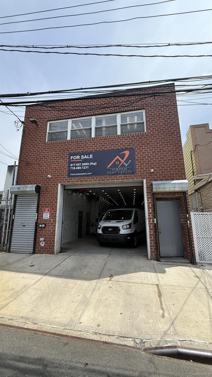 9011 130th Street, Richmond Hill, NY 11418