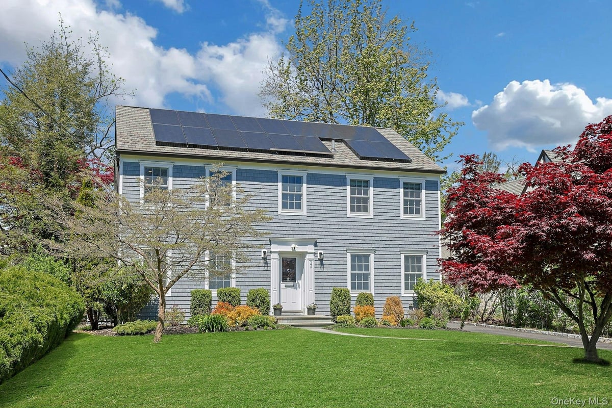 33 Lawrence Road, Scarsdale, NY 10583