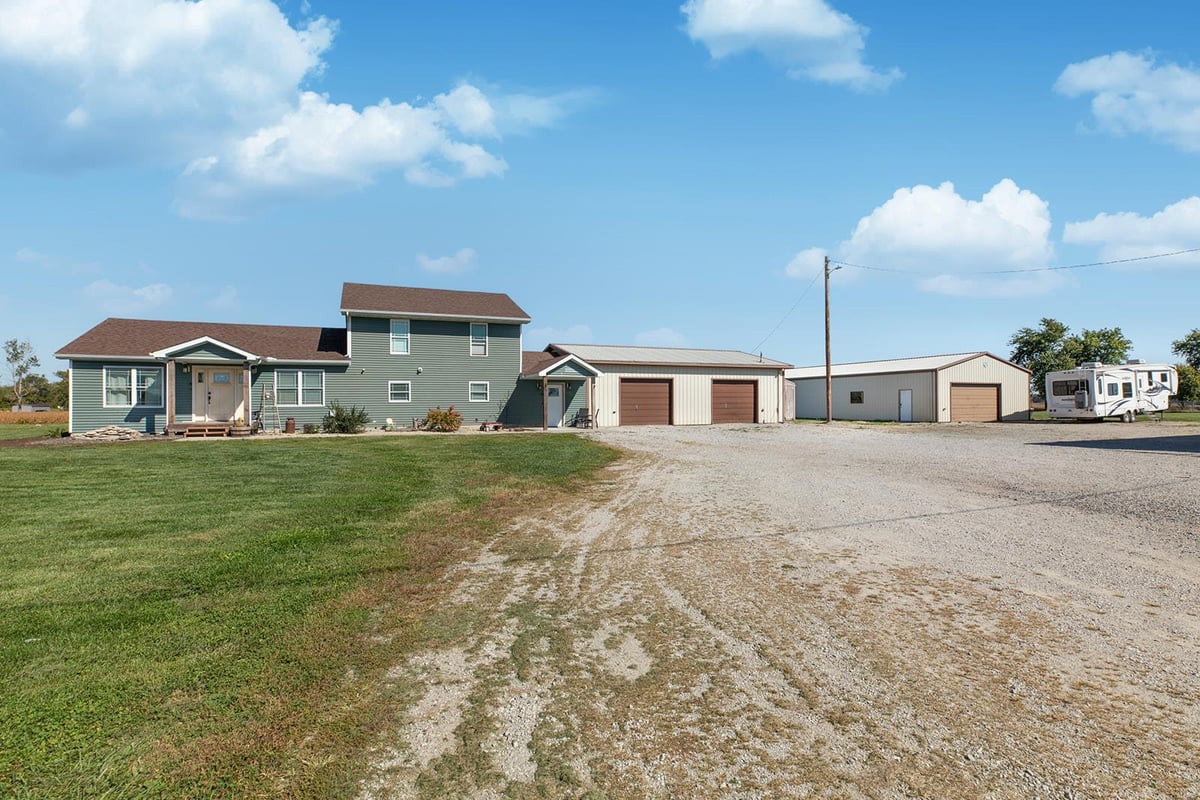 7444 BRIGHTON BUNKER HILL ROAD, BUNKER HILL, IL 62014 Market Pro Realty