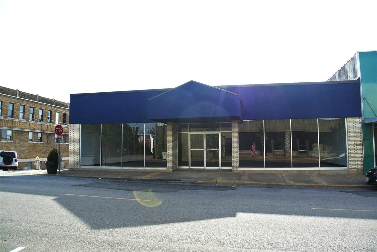 115 S MAIN, POPLAR BLUFF, MO 63901