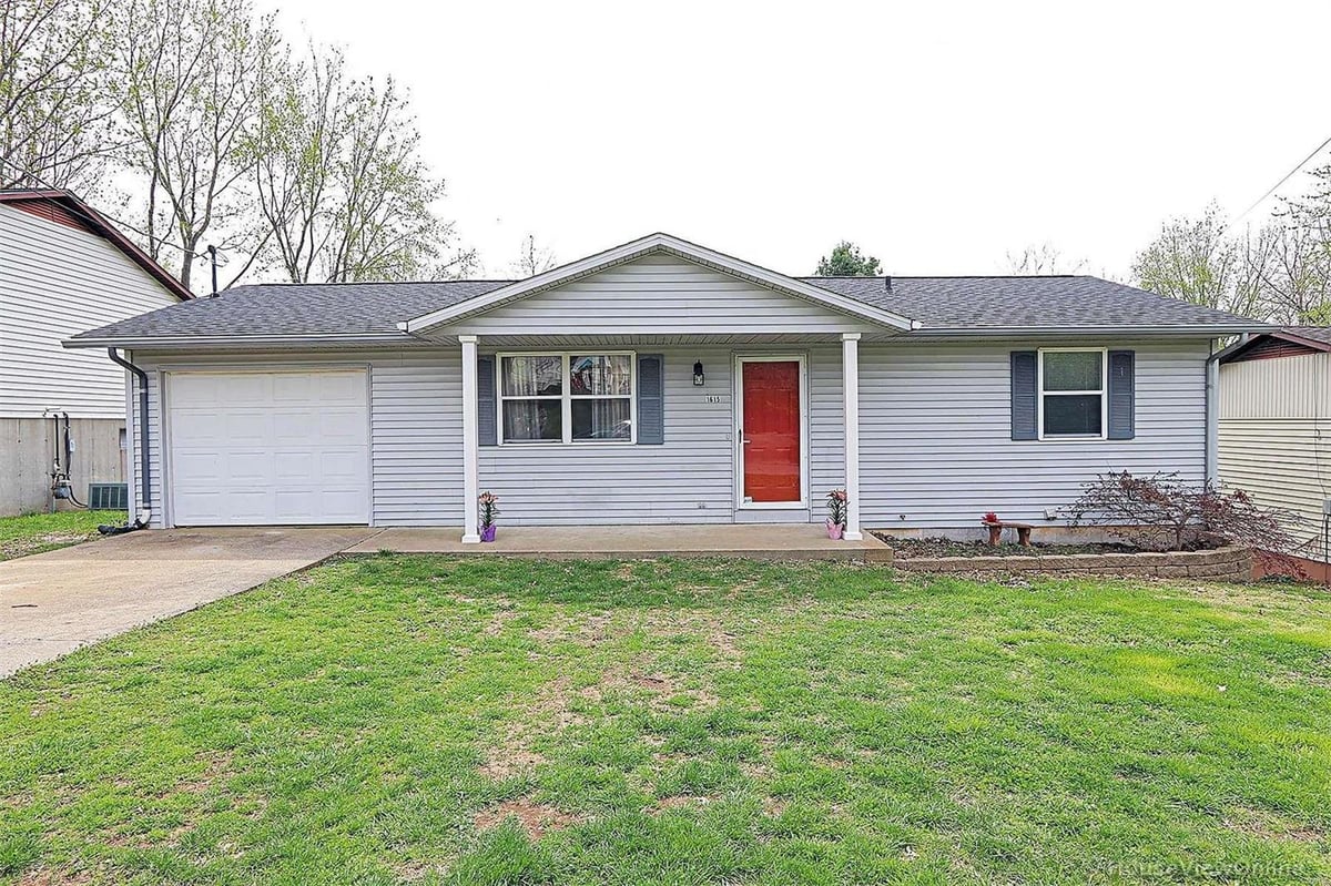 1615 MULBERRY STREET, JACKSON, MO 63755 The M.A. Bell Group