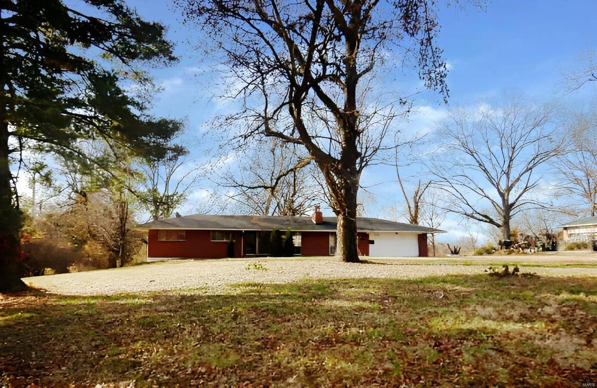 3 GIMLIN PLACE, ST LOUIS, MO 63138 Mid America Property Partners