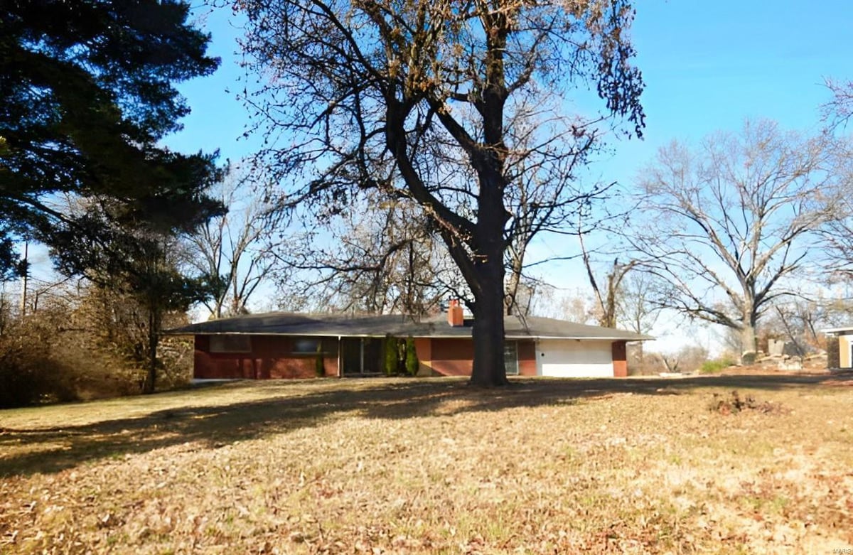 3 GIMLIN PLACE, ST LOUIS, MO 63138 Mid America Property Partners