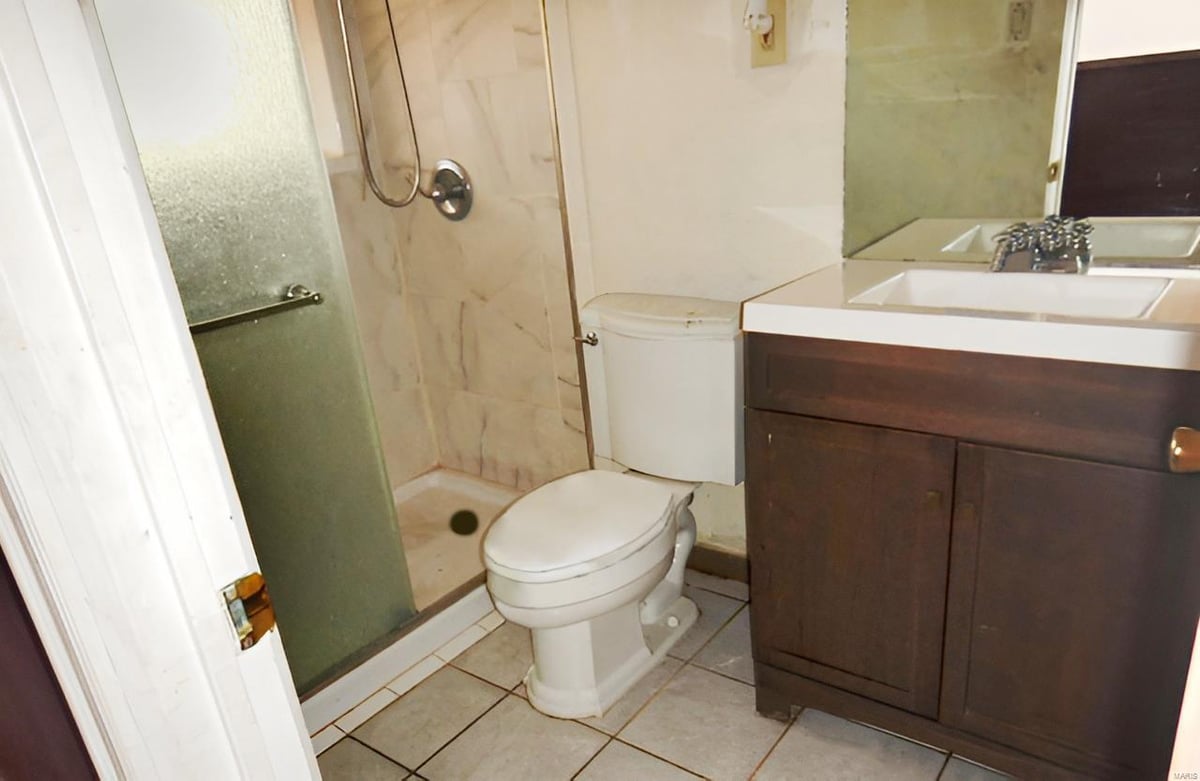 3 GIMLIN PLACE, ST LOUIS, MO 63138 Mid America Property Partners