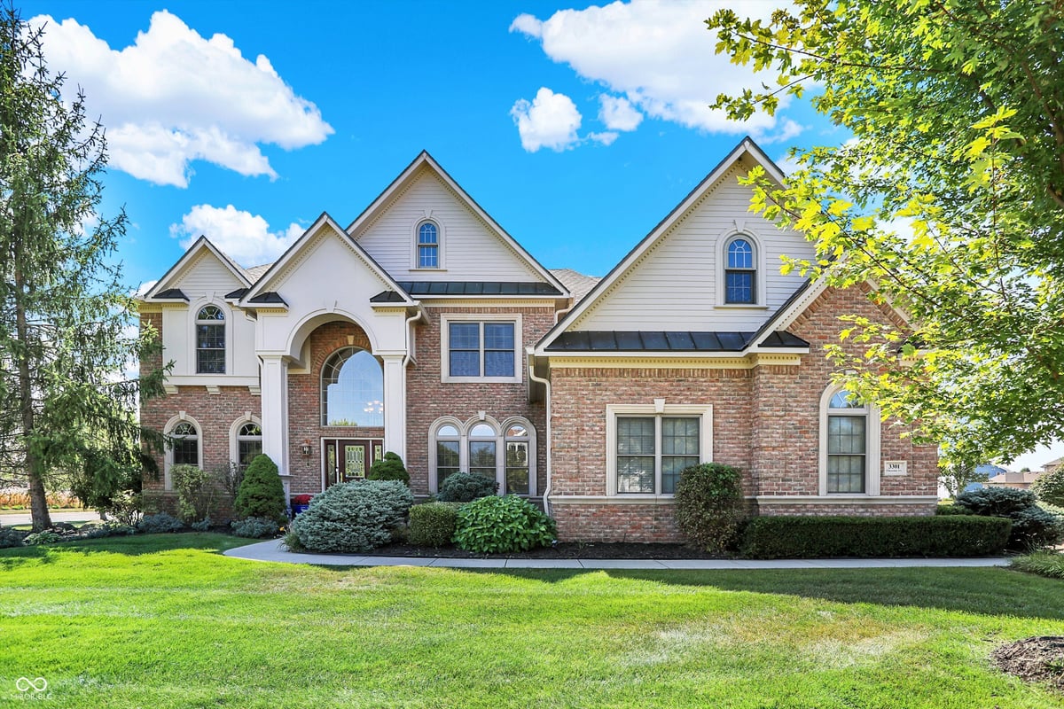 3301 Cheyenne Court, Bargersville, IN 46106