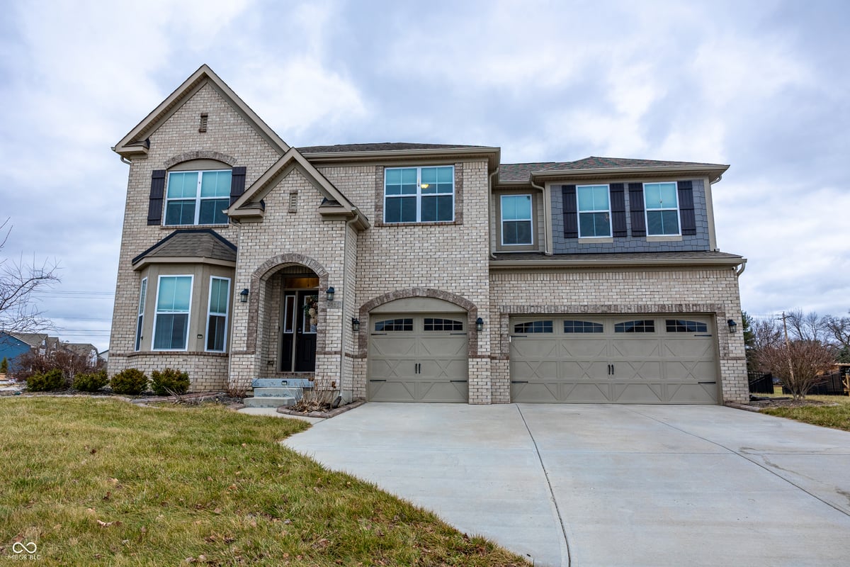 4061 Secretariat Lane, Bargersville, IN 46106