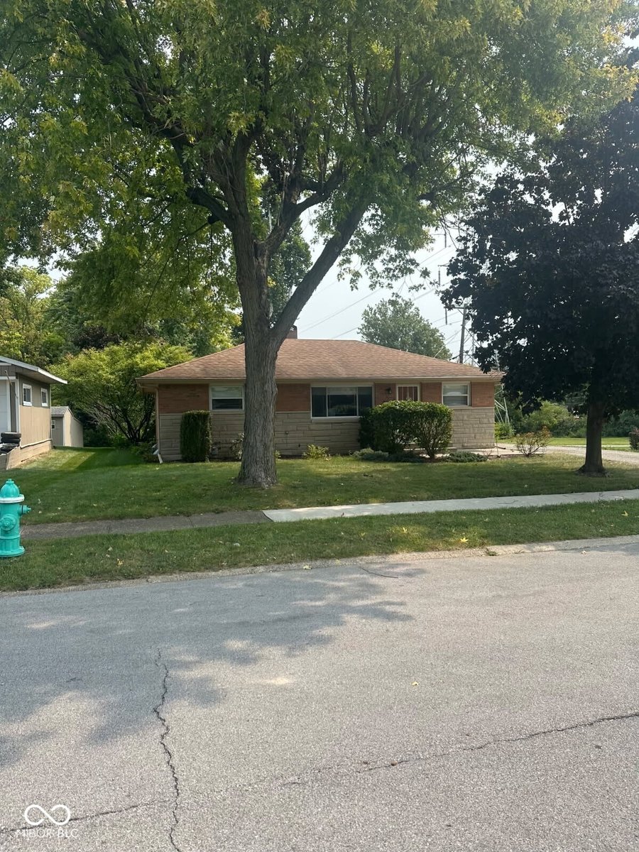 749 S 4th Avenue, Beech Grove, IN 46107