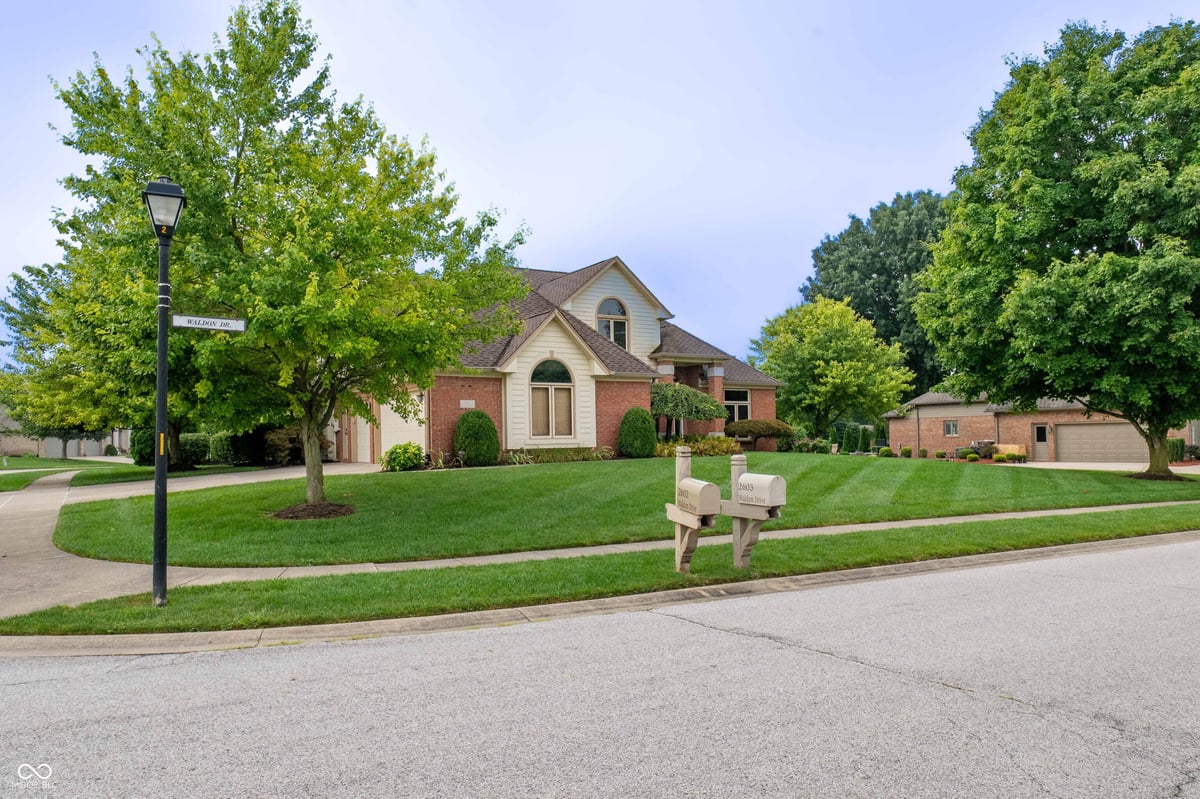 2603 Waldon Drive, Greenwood, IN 46143