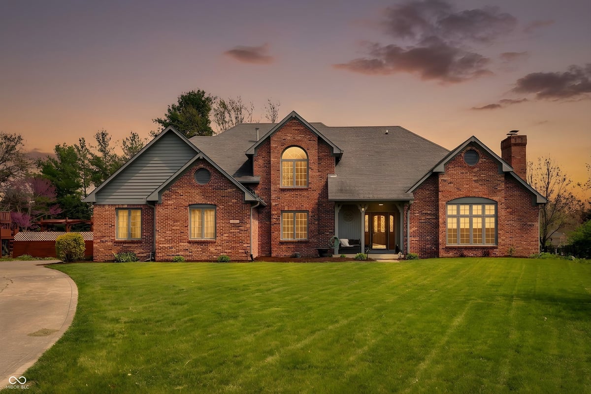 281 Sunrise Circle, Greenwood, IN 46142