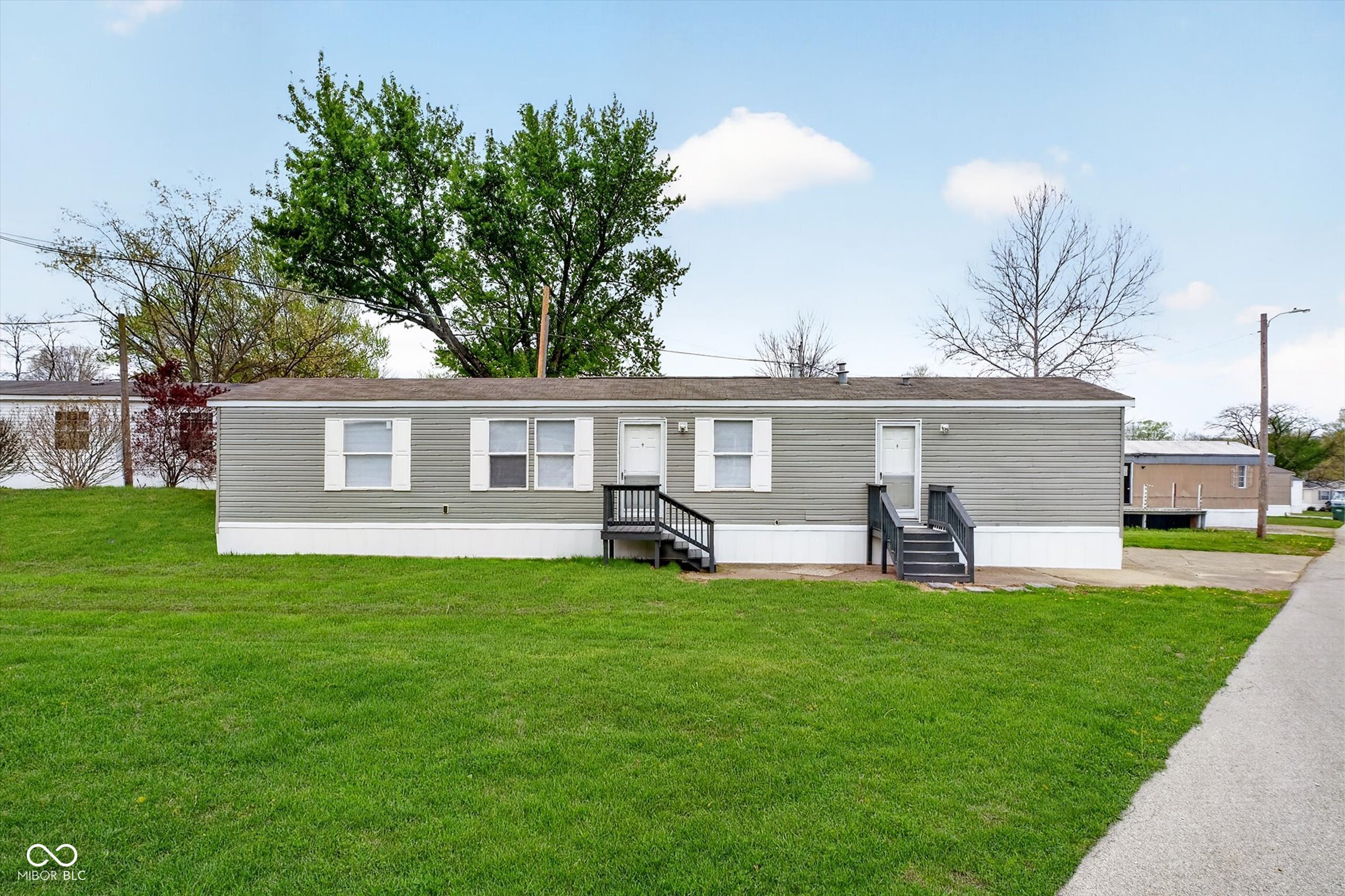 154 Echo Lake E, Mooresville, IN 46158