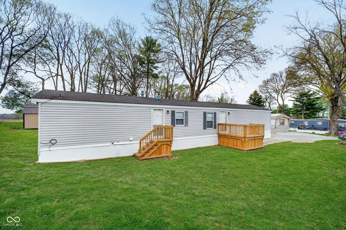 48 Echo Lake W Drive, Mooresville, IN 46158