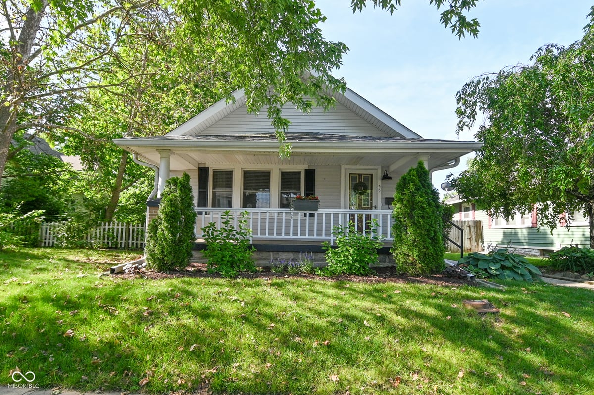 55 W Harrison Street, Mooresville, IN 46158