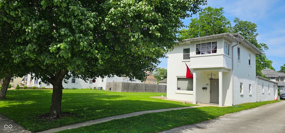 215 N Center Street, Plainfield, IN 46168