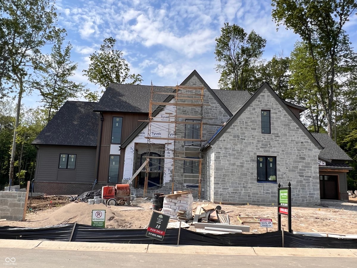 8313 Keeneland Road, Zionsville, IN 46077