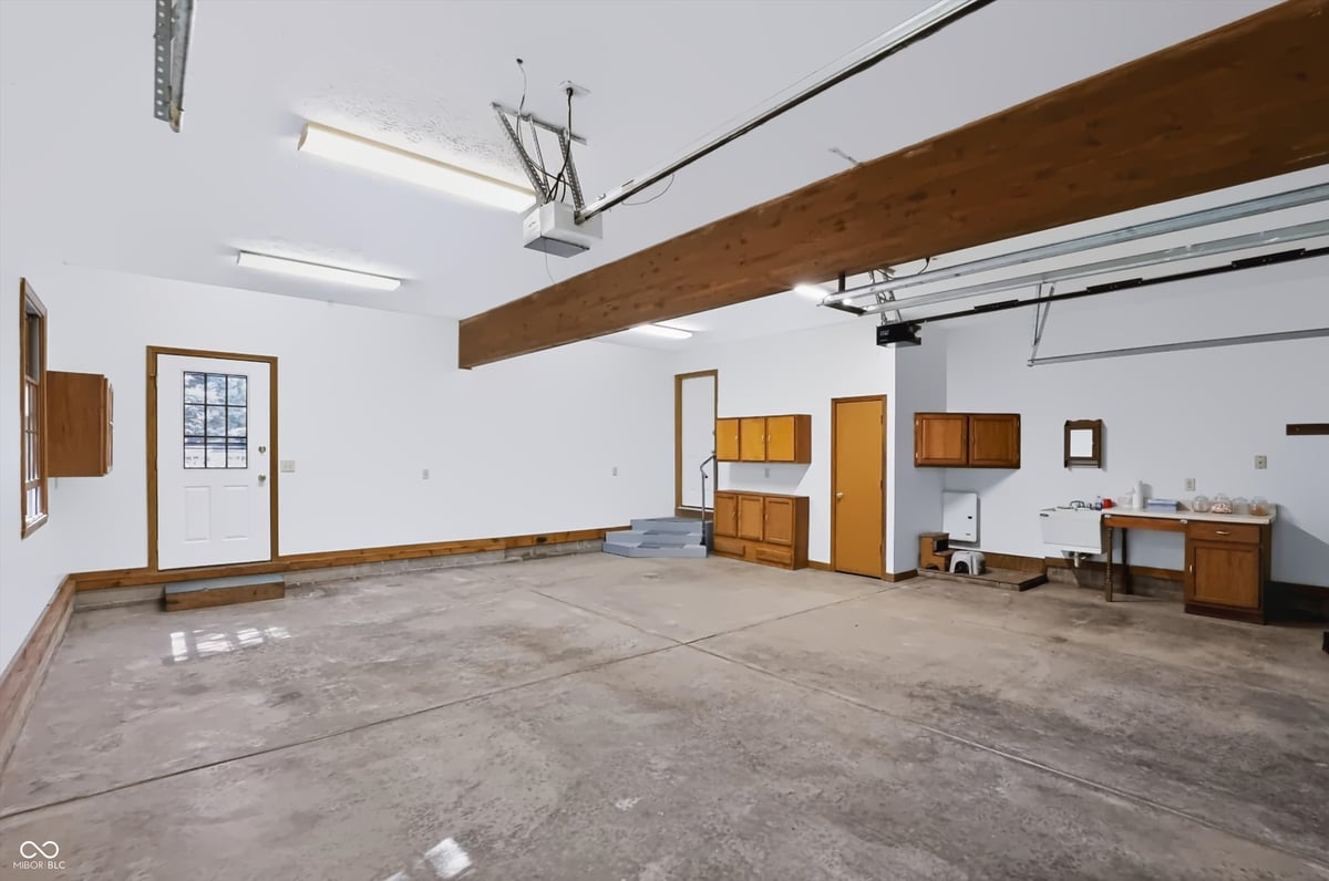 8628 N Briarhopper Road, Monrovia, IN 46157 | Slideshow Image #37
