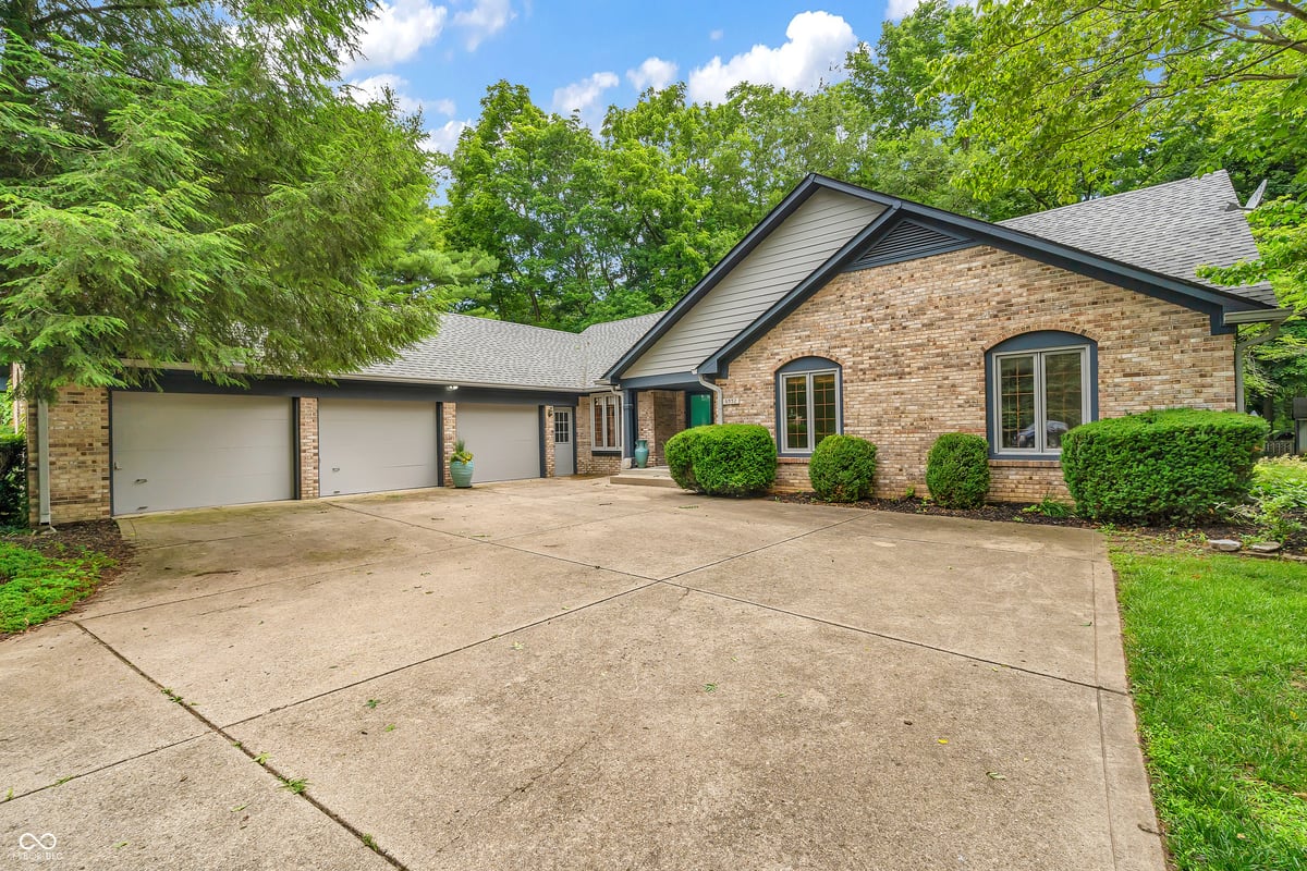 6992 Forest Ridge Court, Plainfield, IN 46168
