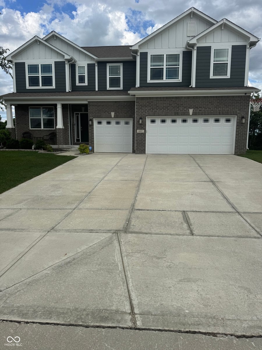 6897 Woodward Way, Plainfield, IN 46168