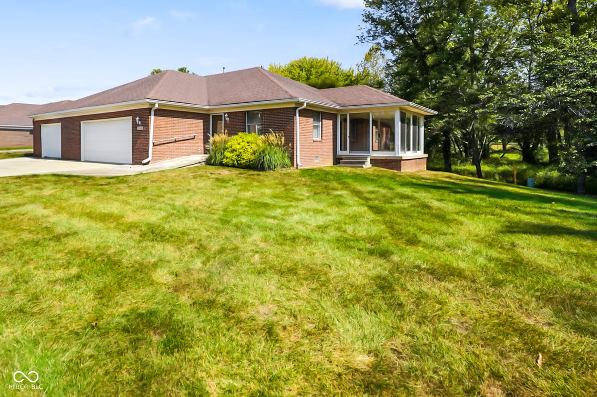 11765 Civic Circle, Mooresville, IN 46158