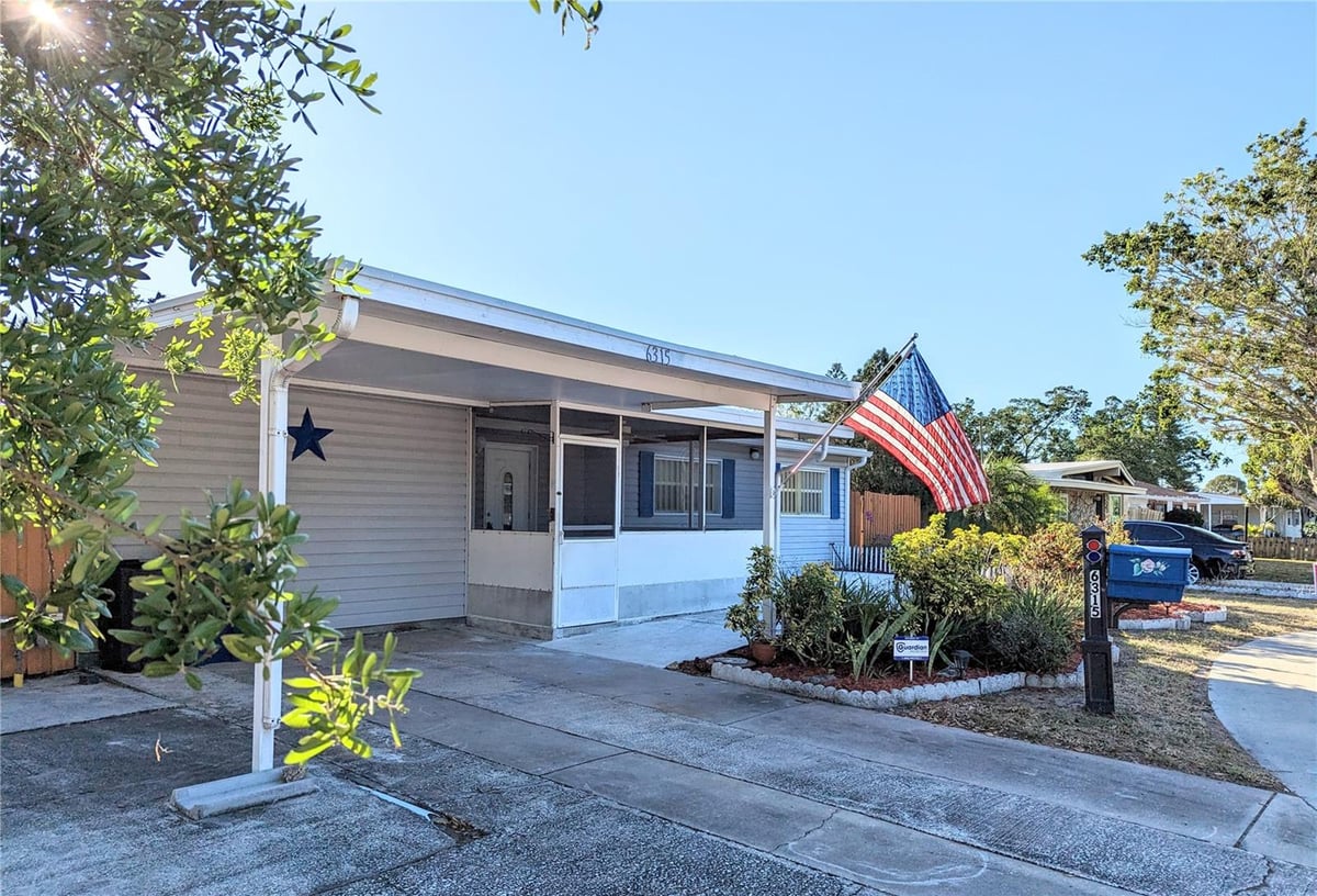 6315 26TH STREET W, BRADENTON, FL 34207 Bayshore Realty Inc.