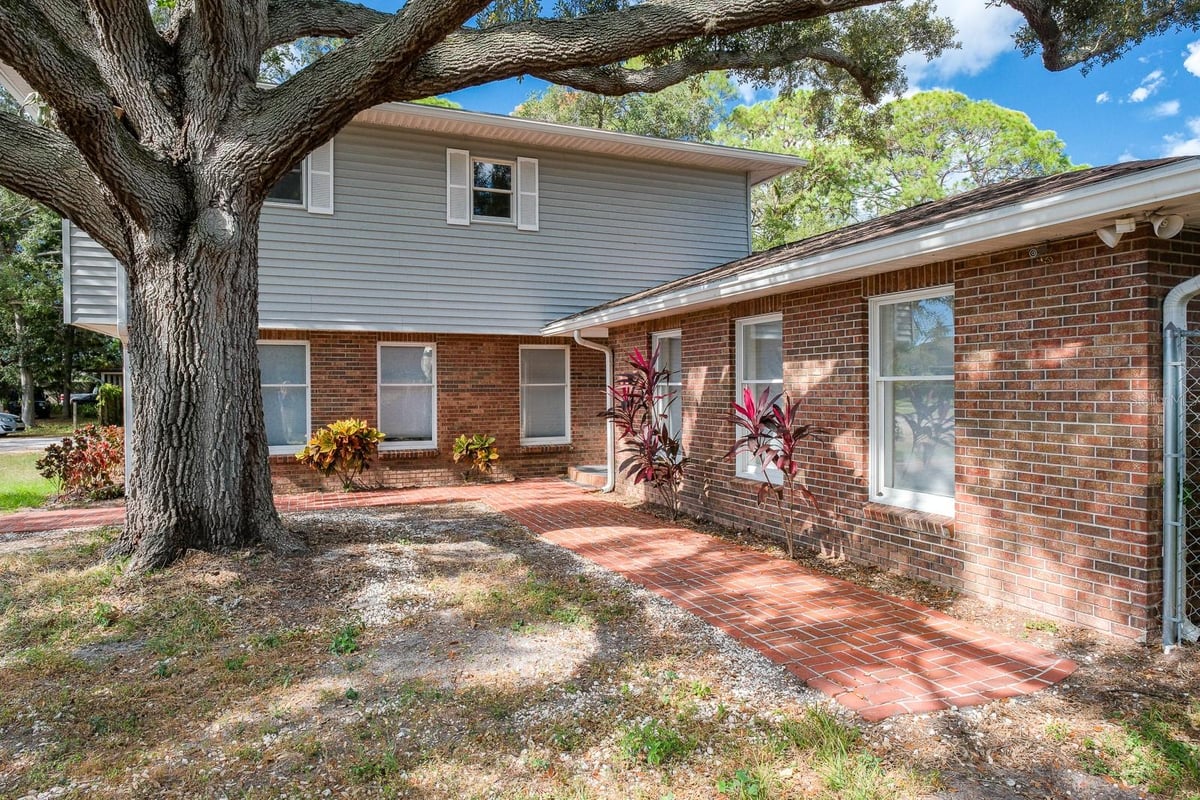 Seminole Cove Lake O Real Estate LLC