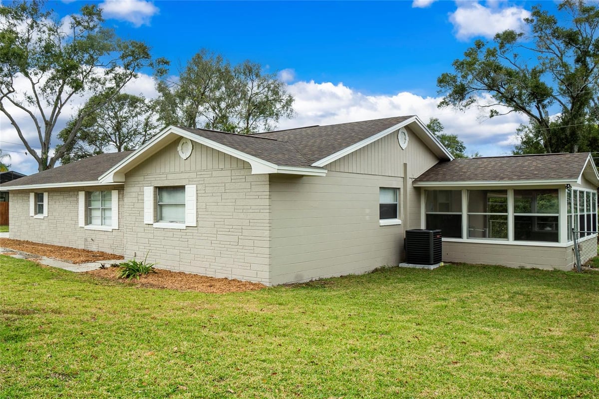 1504 HALLAM DRIVE, LAKELAND, FL 33813 CMTG Real Estate