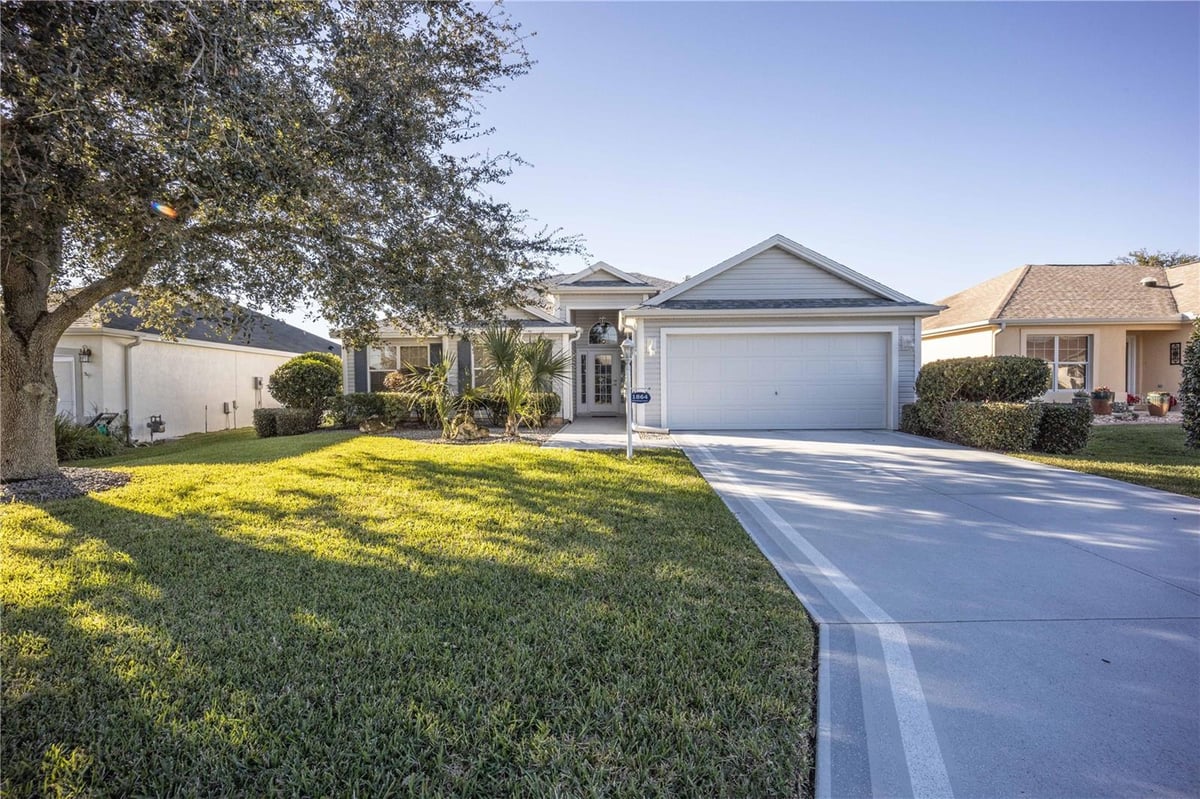1864 WILLIAMSBURG AVENUE, THE VILLAGES, FL 32162