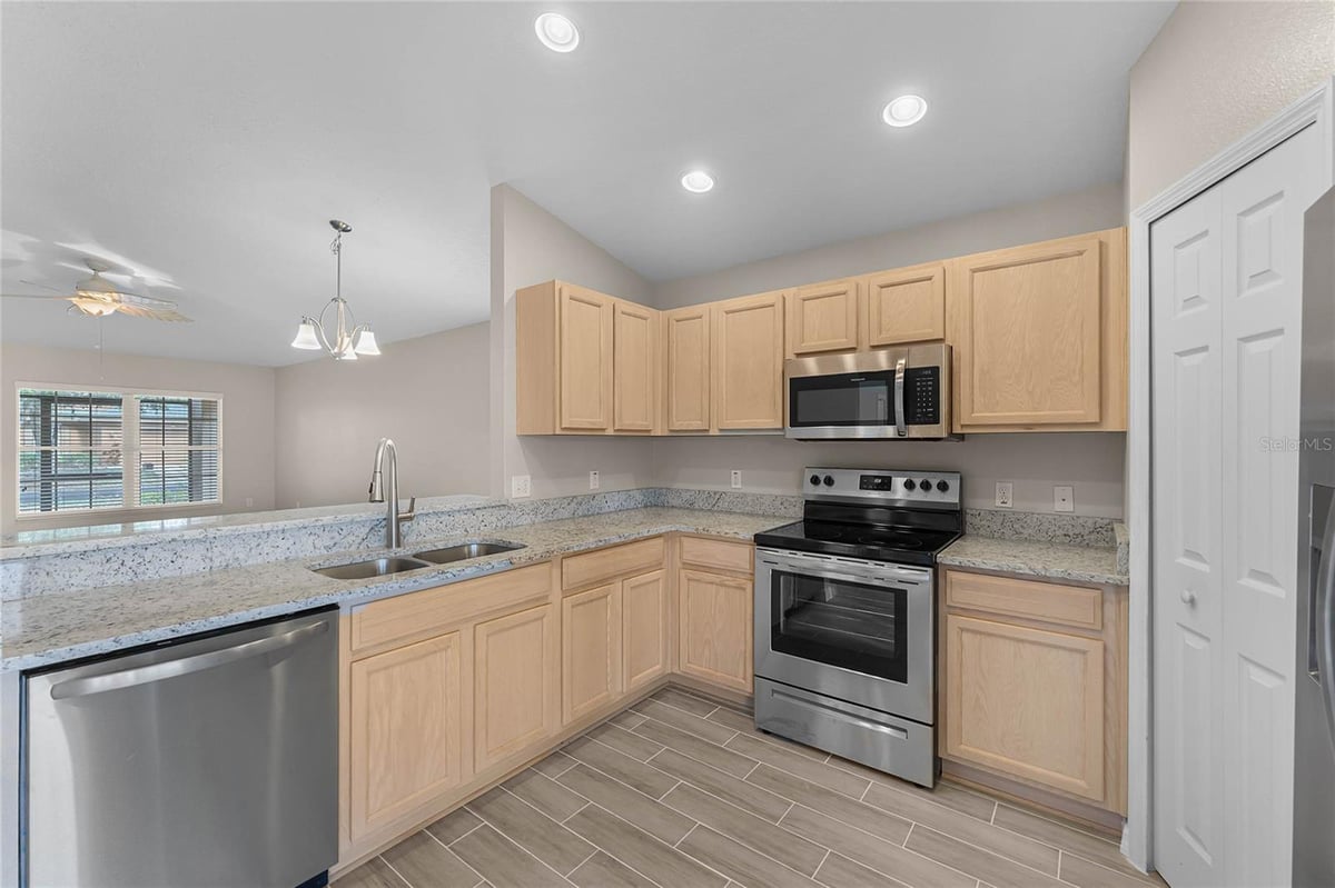 620 VINEYARD WAY, KISSIMMEE, FL 34759 Solivita Sales