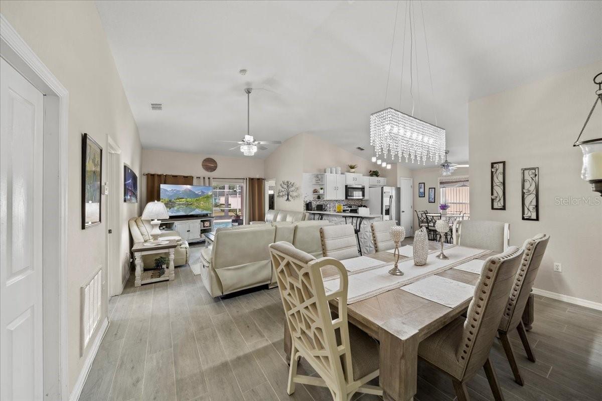 529 RESERVE DRIVE, DAVENPORT, FL 33896