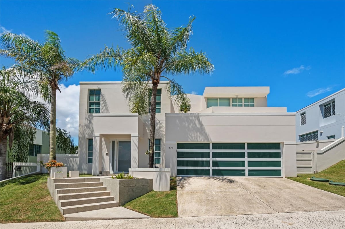 471 ARBOLES DE MONTEHIEDRA, SAN JUAN, PR 00926 Centro Casas