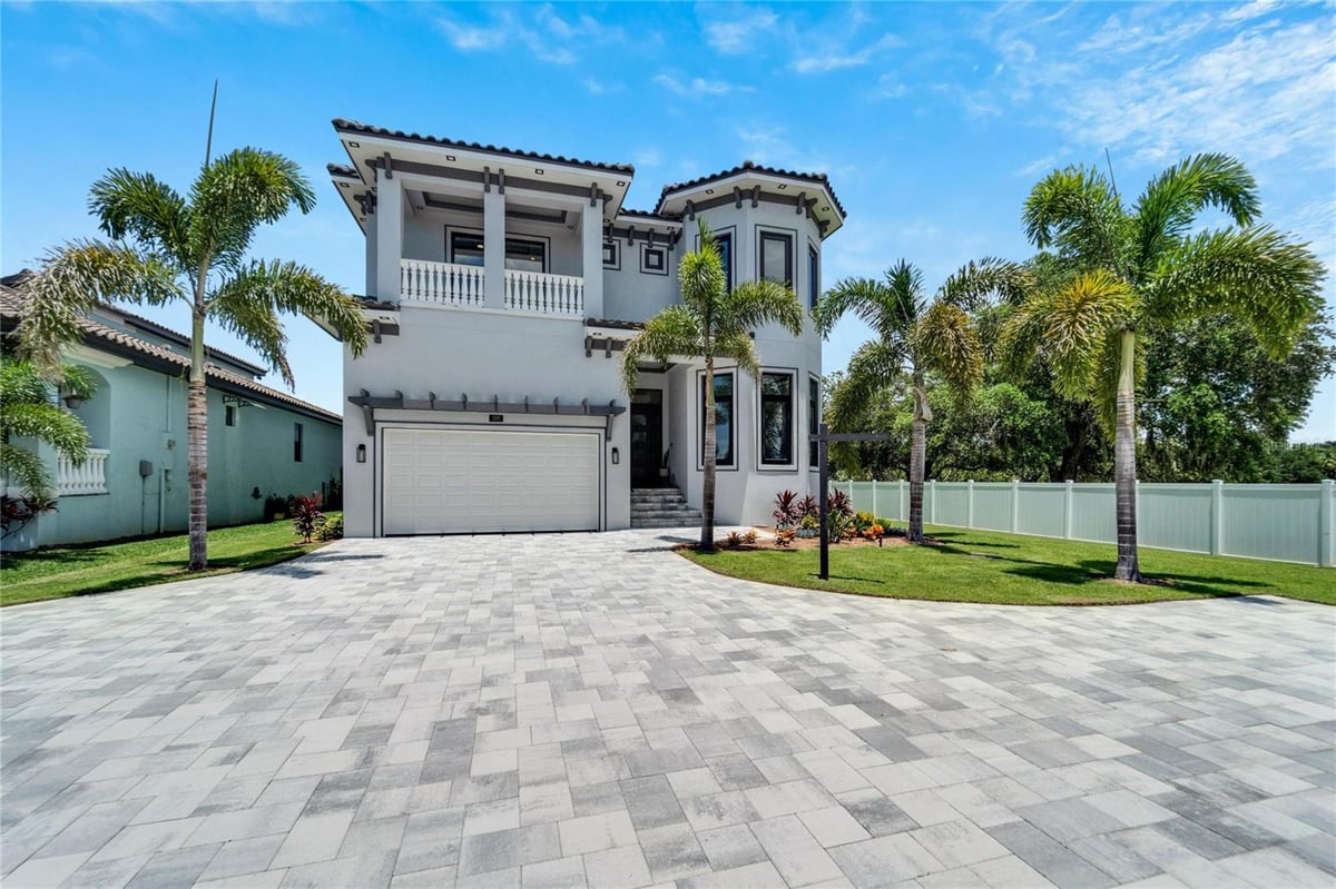 Community Featured Property