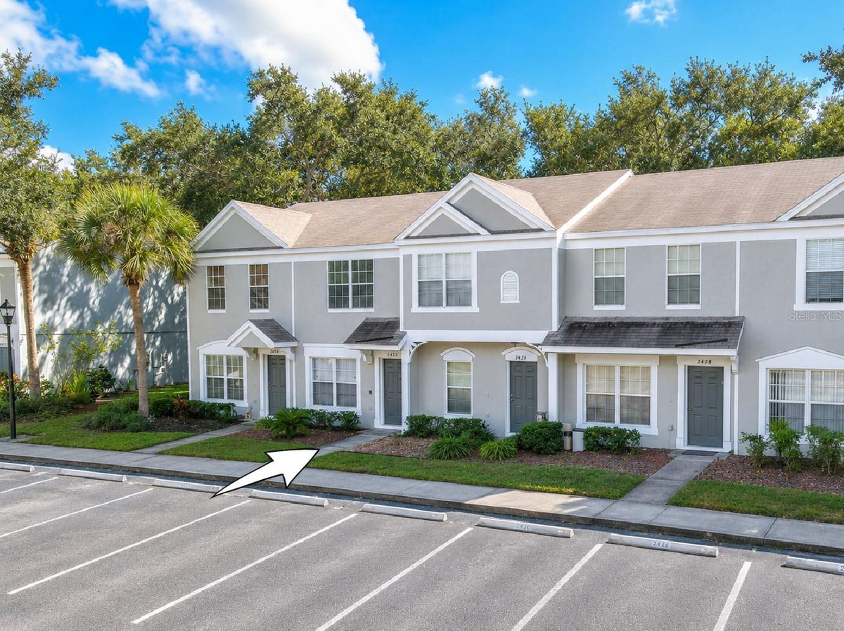 2432 LAKE WOODBERRY CIRCLE, BRANDON, FL 33510