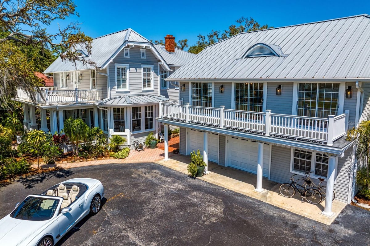 147 & 139 EDGEWATER DRIVE