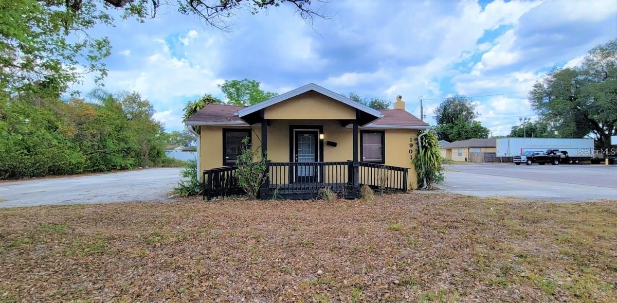 1901 W SLIGH AVENUE, TAMPA, FL 33604