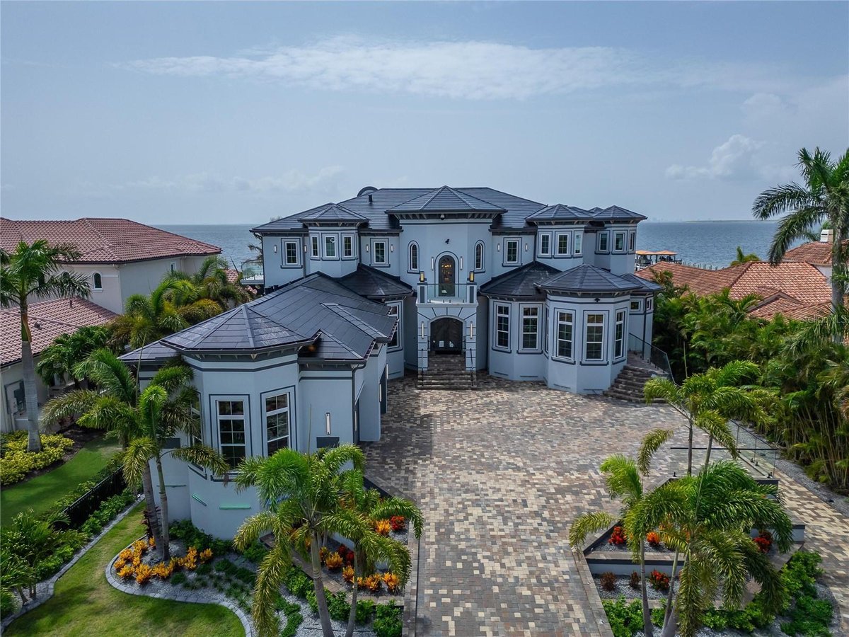 Community Featured Property