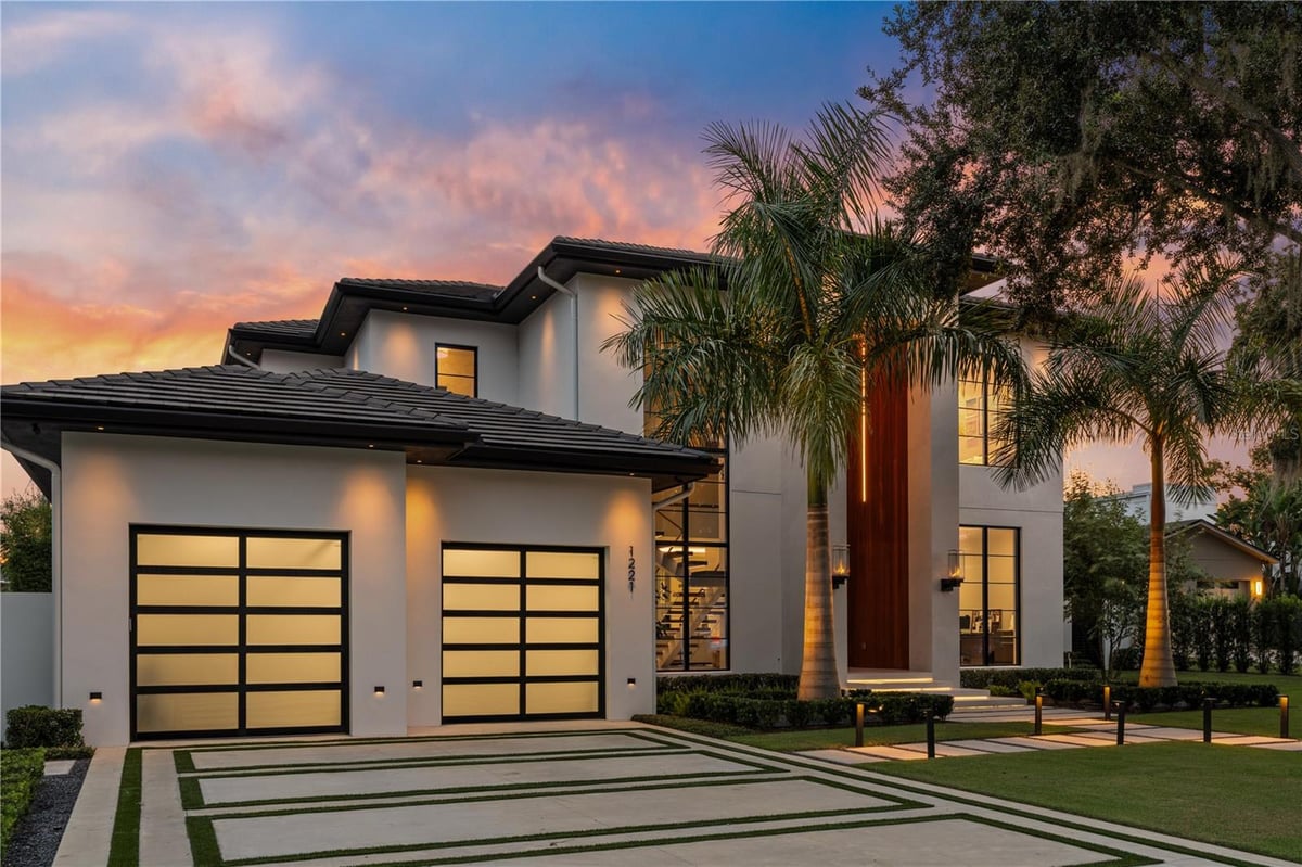 1221 RICHMOND ROAD