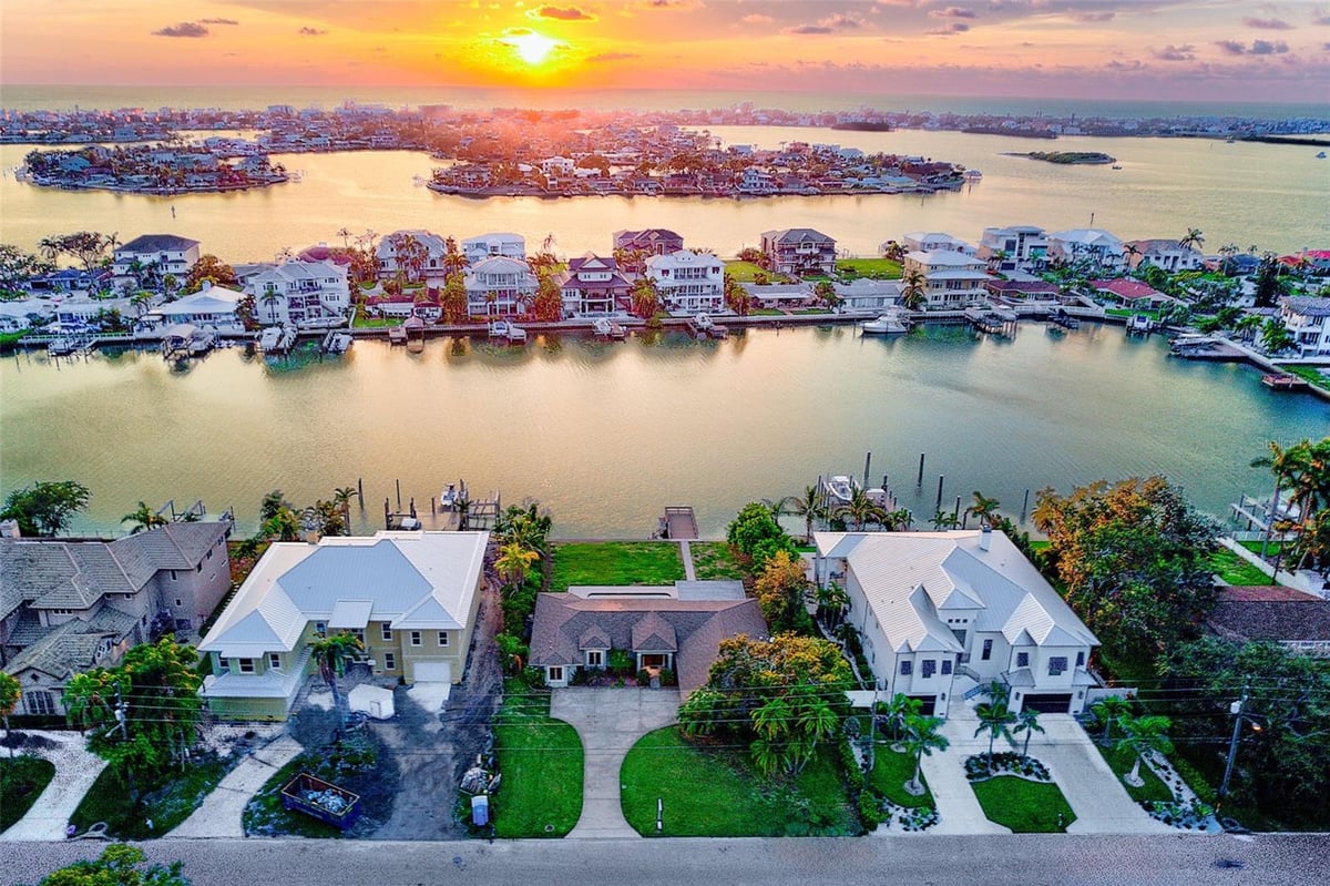 410 HARBOR VIEW LANE