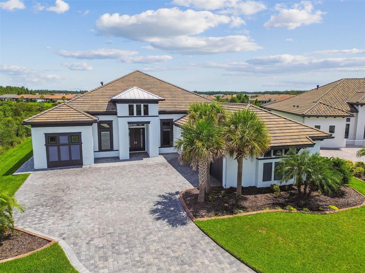 Community Featured Property