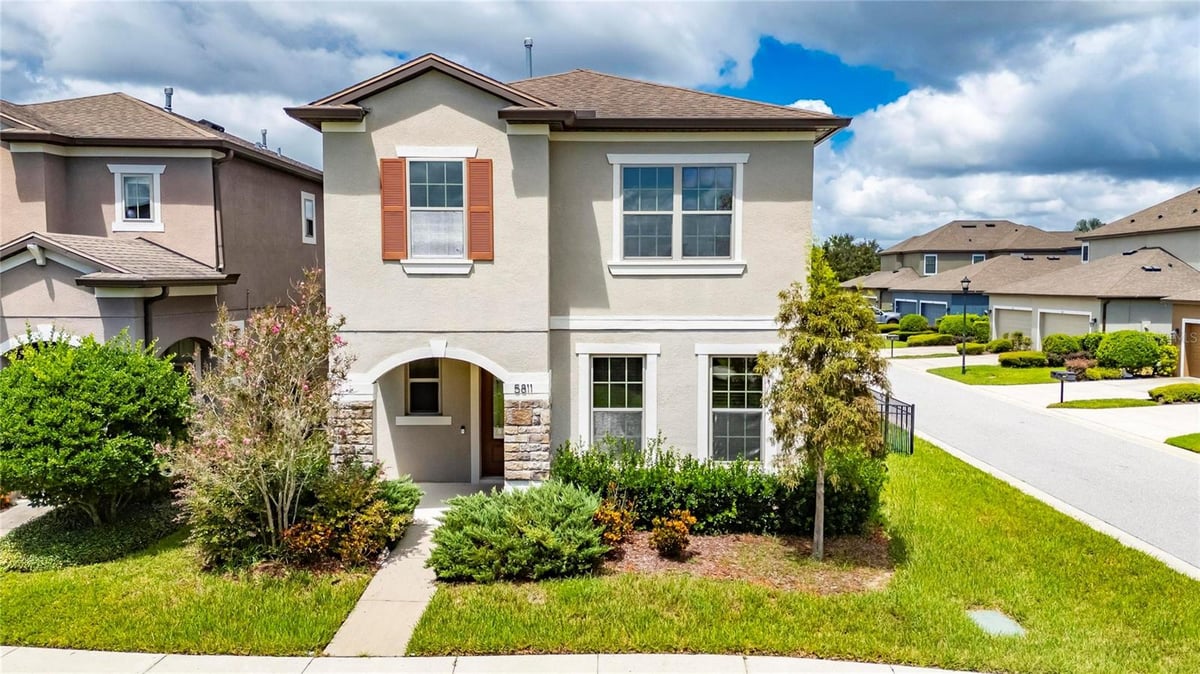 5811 CALDERA RIDGE DRIVE, LITHIA, FL 33547