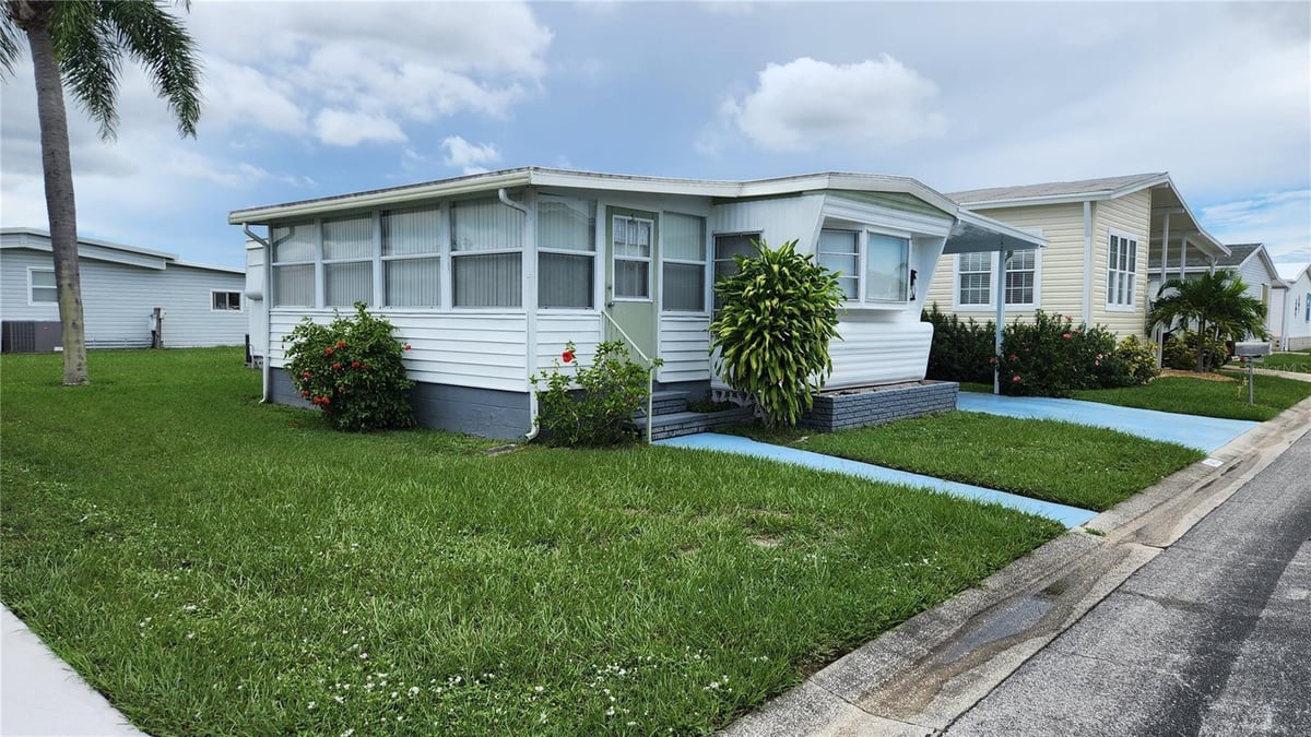 Manufactured Homes and Modular Homes in Sarasota, Florida, image size:1200x675