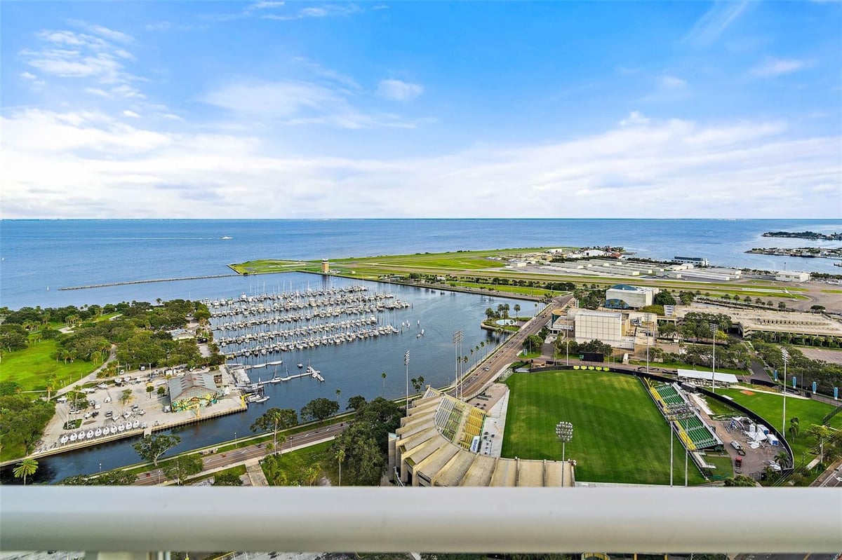 175 1ST STREET S #3203