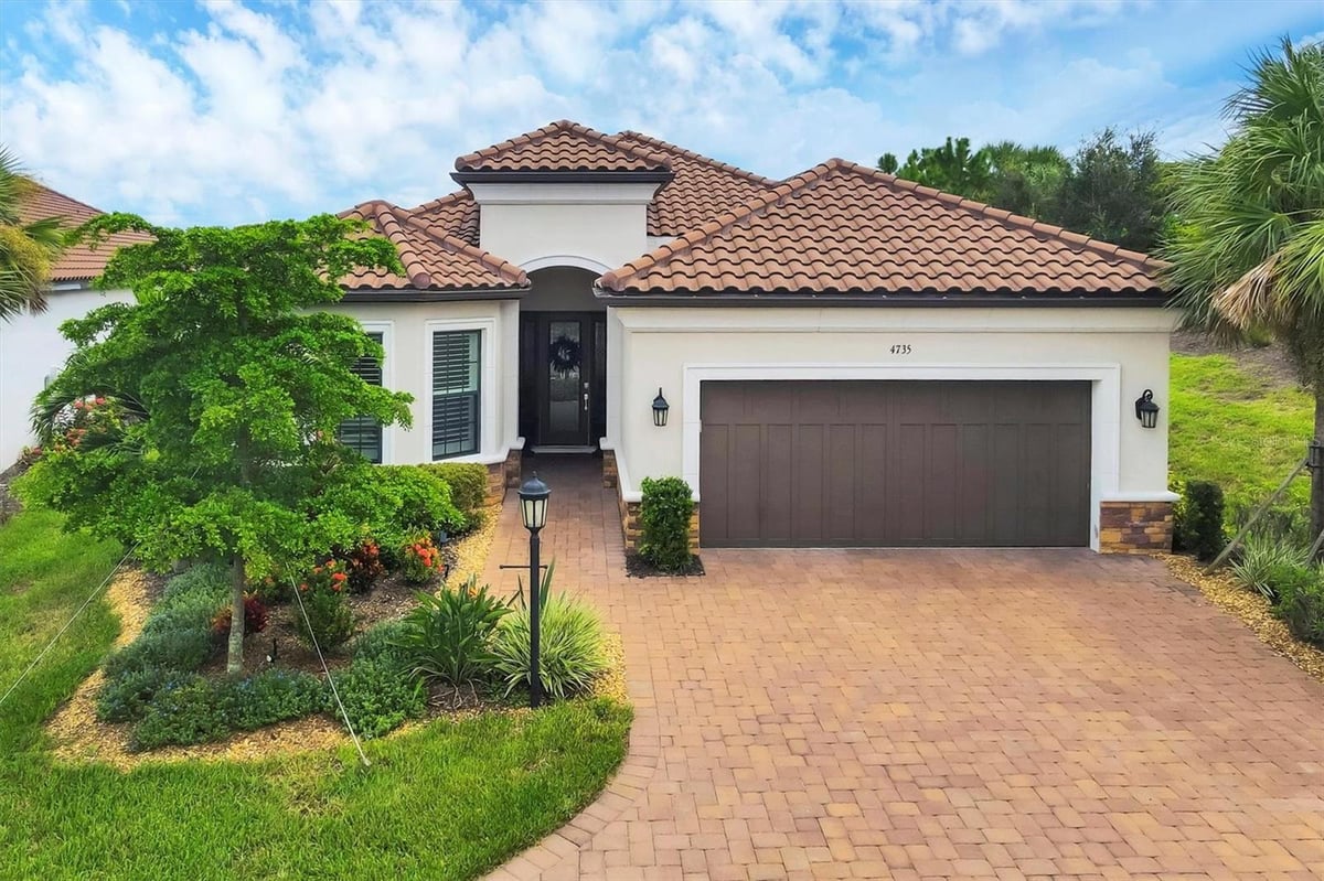 4735 CASSIO COURT