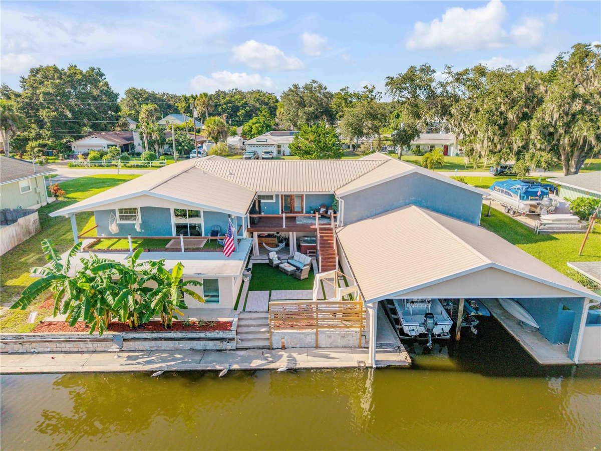 138 AZALEA ROAD