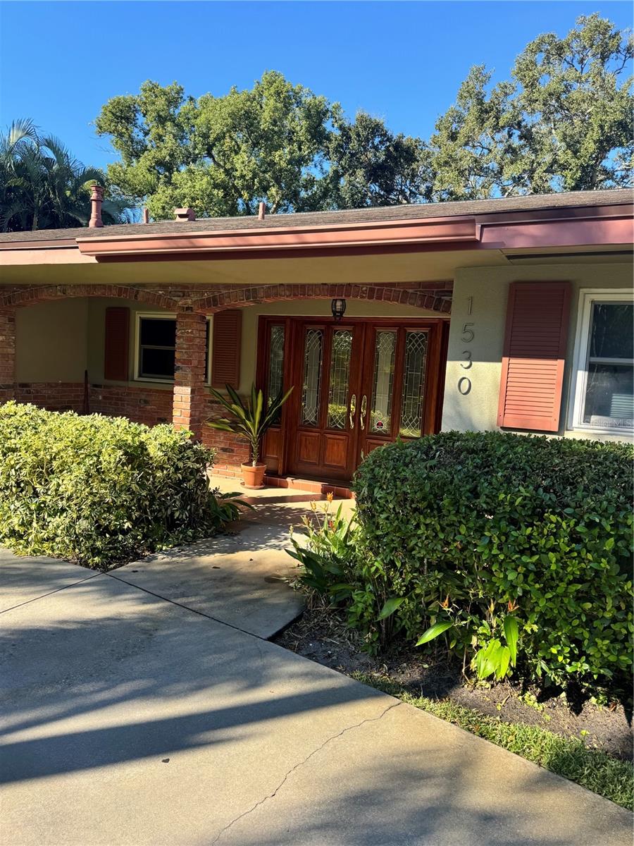1530 COUNTRY CLUB ROAD N, ST PETERSBURG, FL 33710