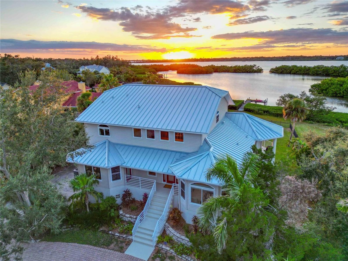 6511 BAYSHORE ROAD