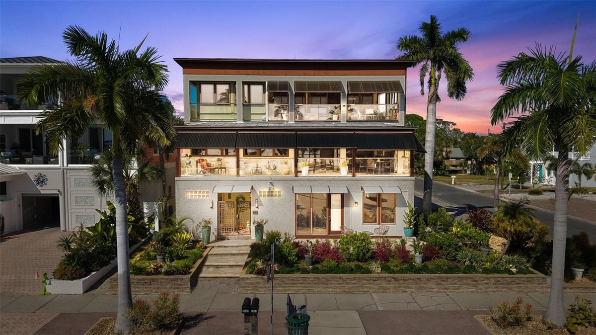 Community Featured Property